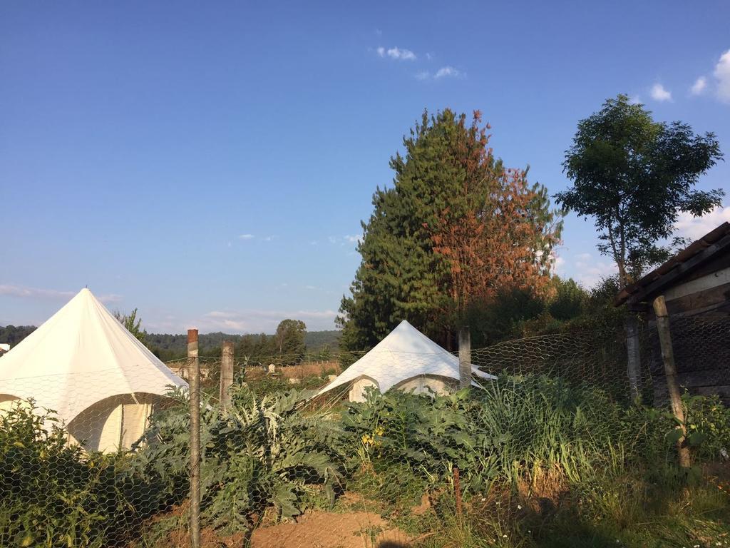 Acatitlan Glamping Hotel Valle de Bravo Ngoại thất bức ảnh